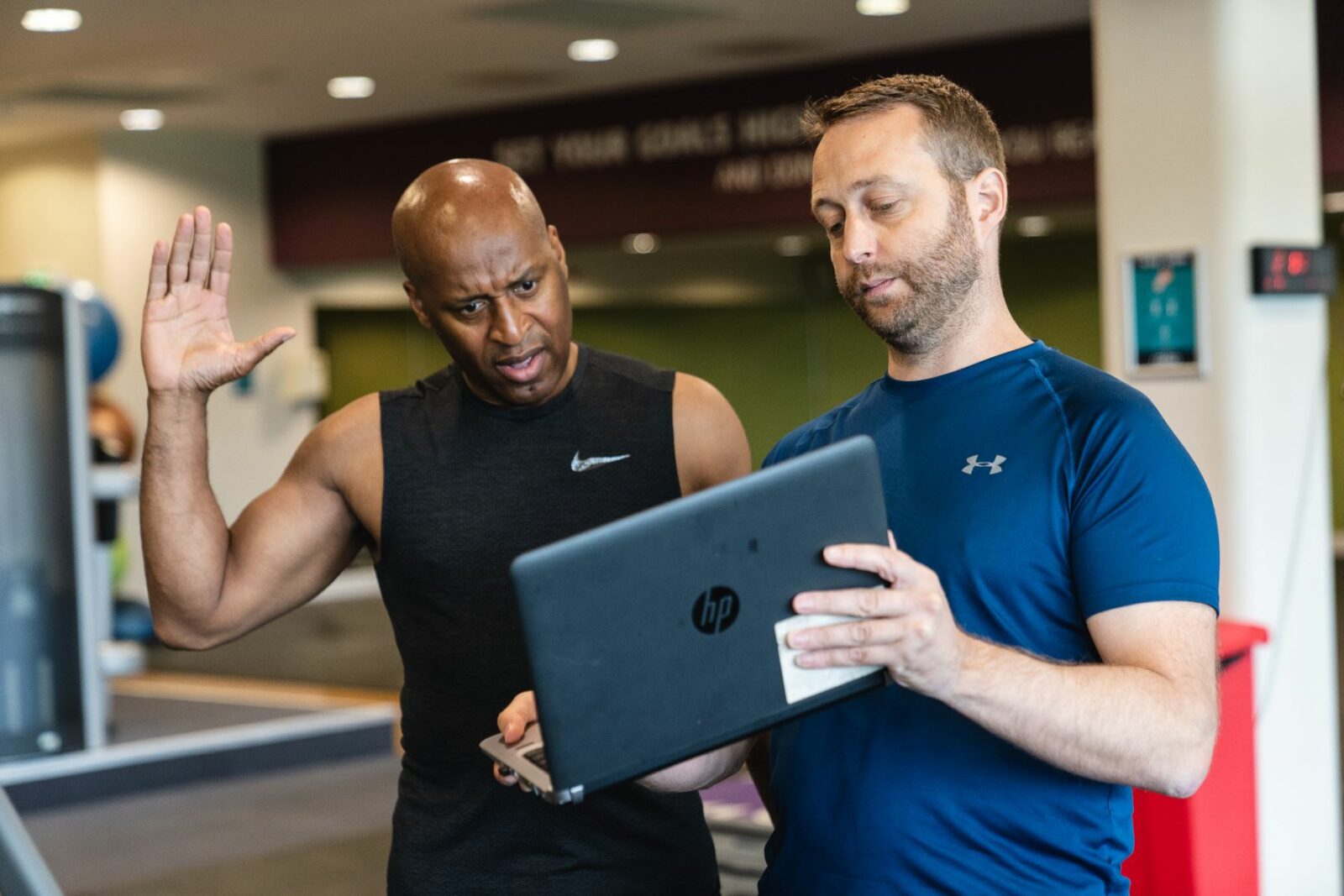 ways-personal-trainers-use-technology-to-motivate-clients-my-pt-hub